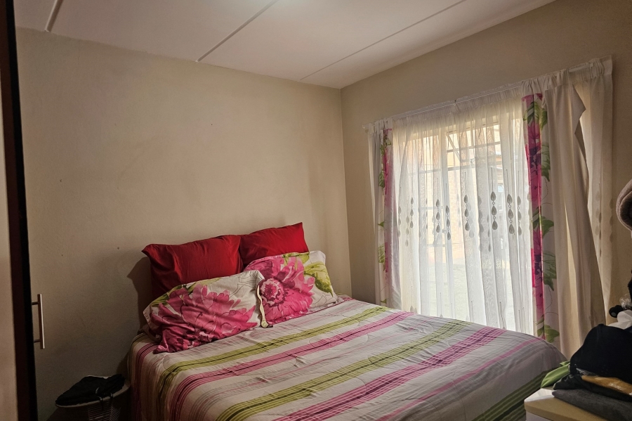 2 Bedroom Property for Sale in Waterval East North West